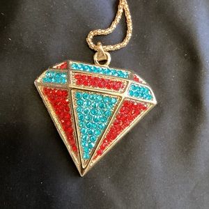 Rhinestone diamond cut pendant necklace